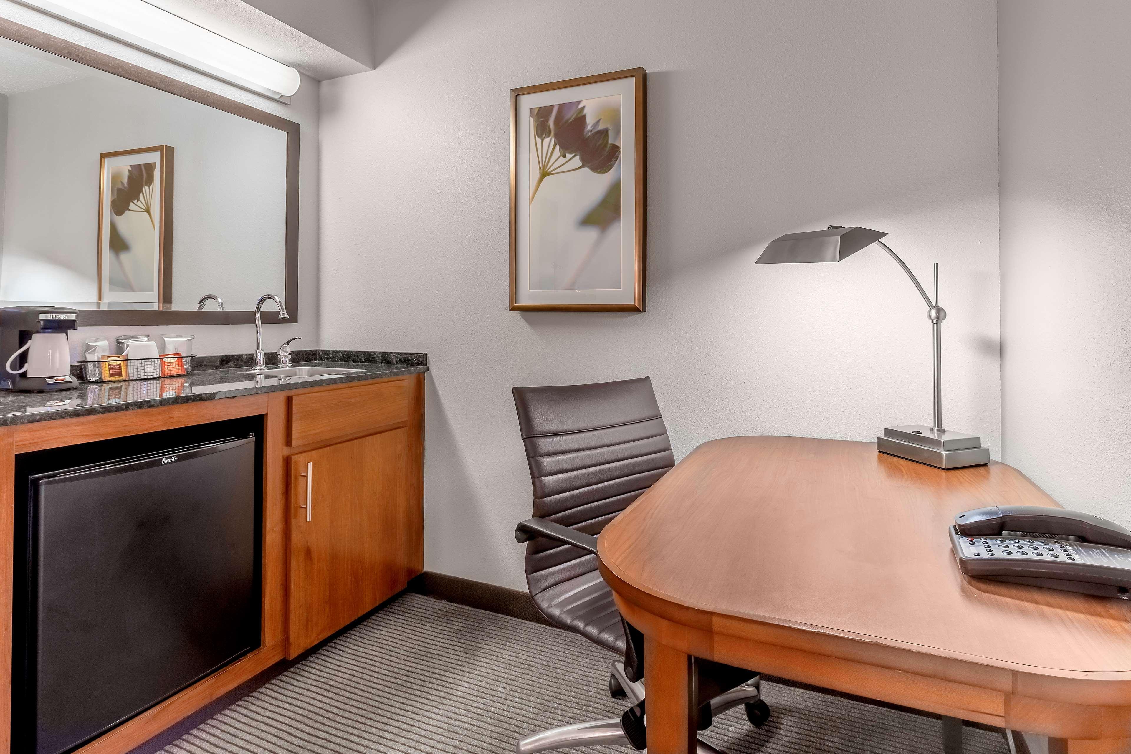 Hyatt Place Charlotte Airport Billy Graham Parkway Eksteriør bilde